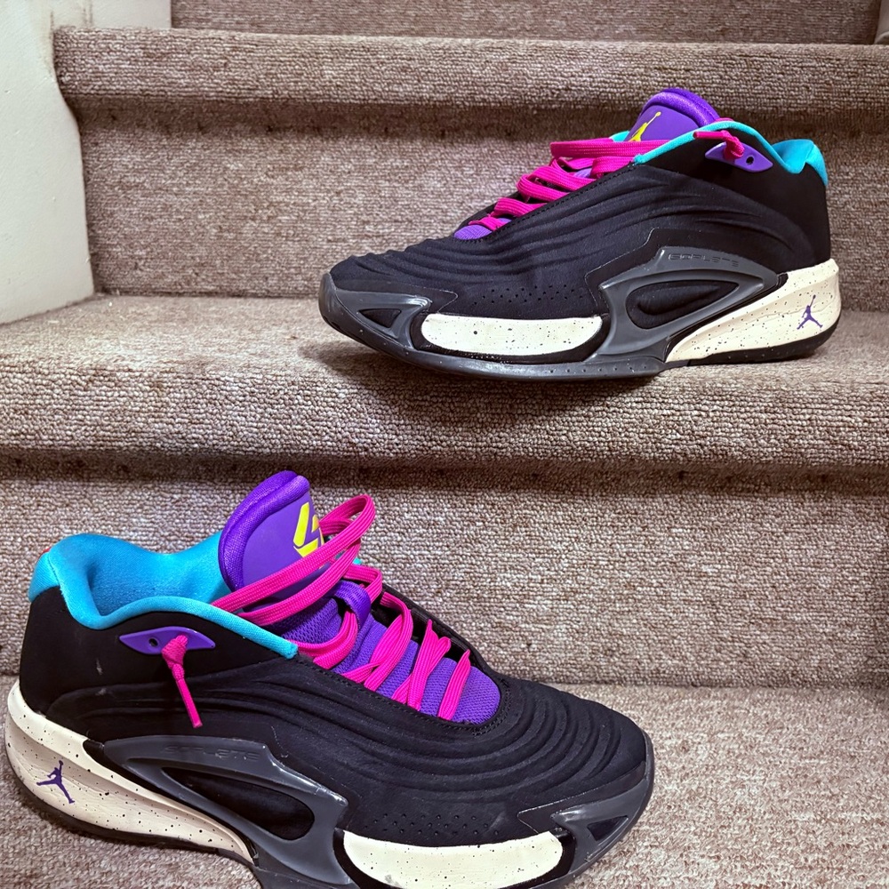 Men’s Jordan Luka Athletic Shoes Sz 11 Black Purple Blue